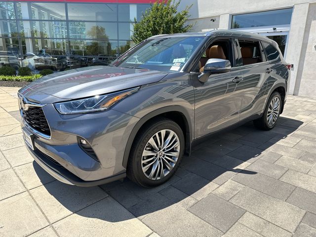 2021 Toyota Highlander Platinum