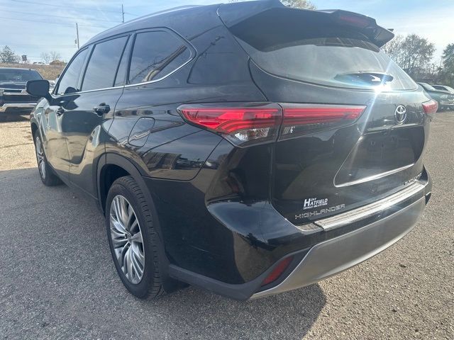 2021 Toyota Highlander Platinum