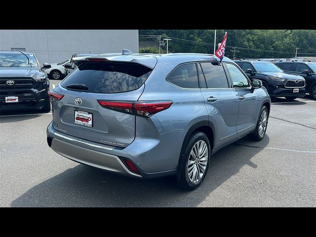 2021 Toyota Highlander Platinum