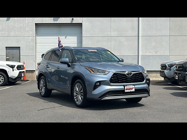 2021 Toyota Highlander Platinum