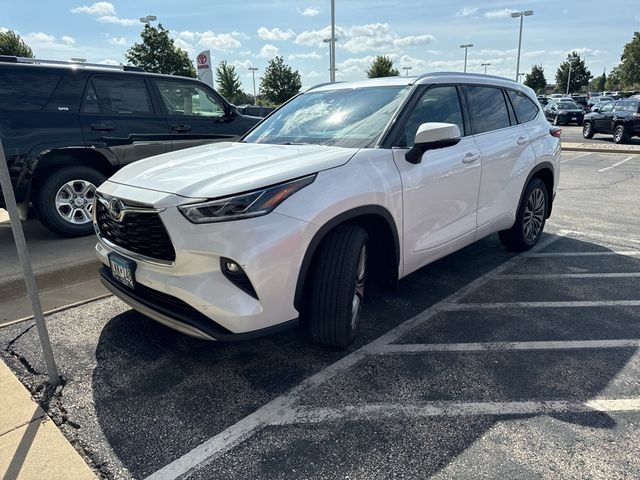 2021 Toyota Highlander Platinum