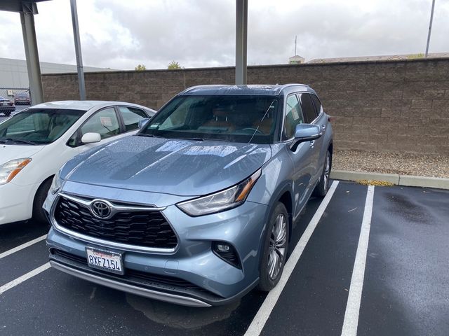 2021 Toyota Highlander Platinum