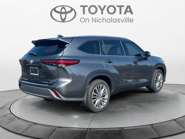 2021 Toyota Highlander Platinum