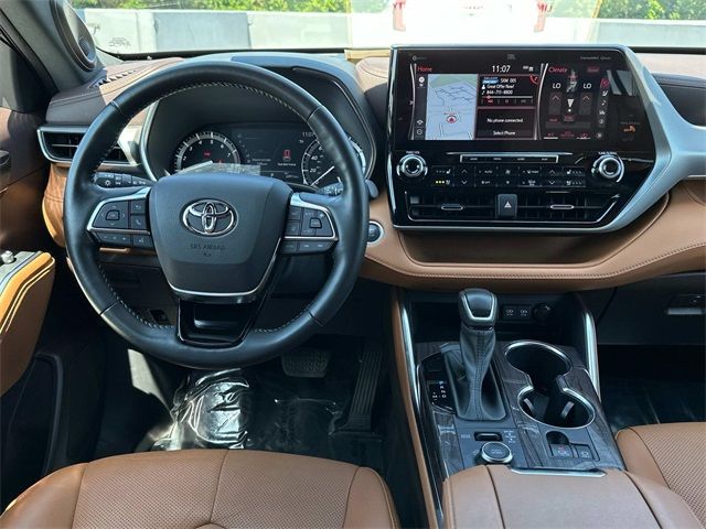 2021 Toyota Highlander Platinum