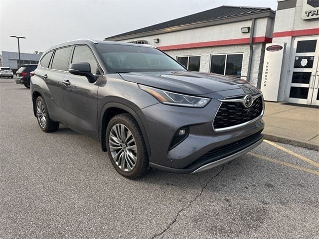 Used 2021 Toyota Highlander Platinum For Sale in Evansville, IN ...