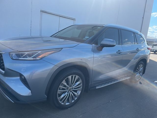 2021 Toyota Highlander Platinum