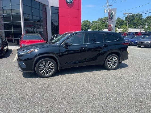 2021 Toyota Highlander Platinum