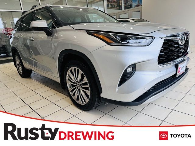 Used 2021 Toyota Highlander Platinum For Sale in Jefferson City, MO ...