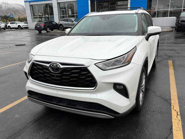 2021 Toyota Highlander Platinum