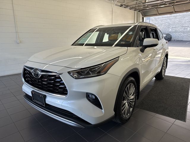 2021 Toyota Highlander Platinum