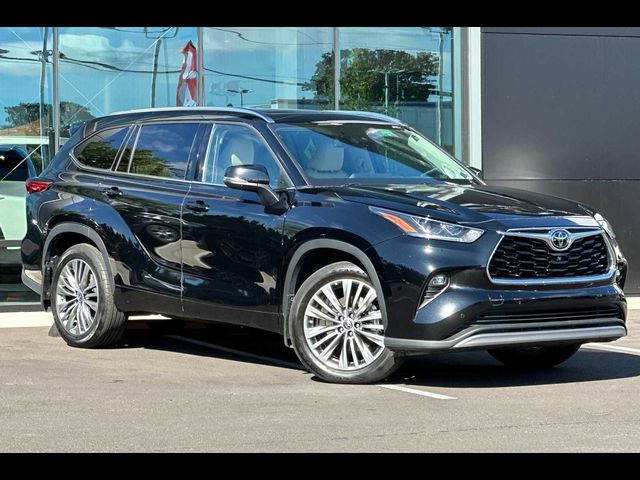 2021 Toyota Highlander Platinum