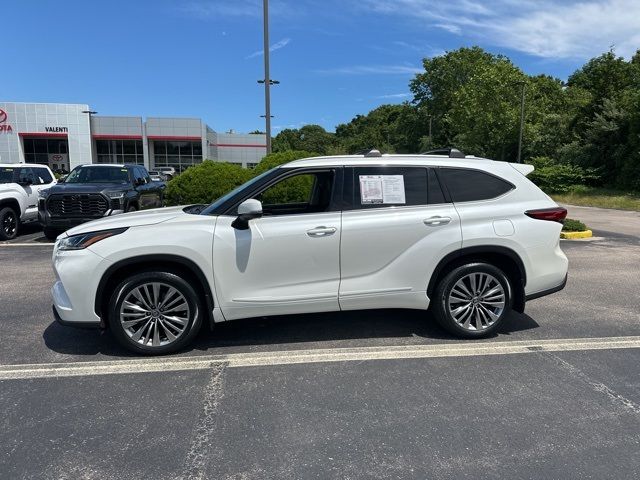 2021 Toyota Highlander Platinum