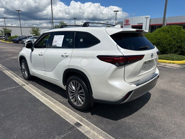 2021 Toyota Highlander Platinum