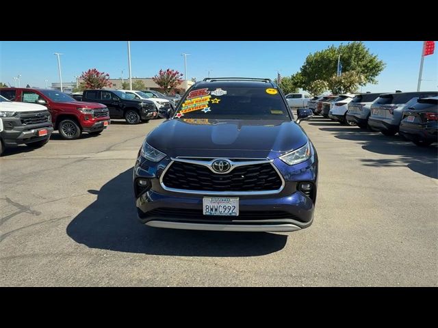 2021 Toyota Highlander Platinum