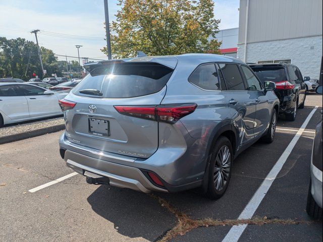 2021 Toyota Highlander Platinum