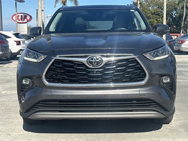 2021 Toyota Highlander Platinum