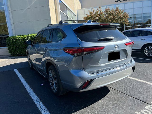 2021 Toyota Highlander Platinum