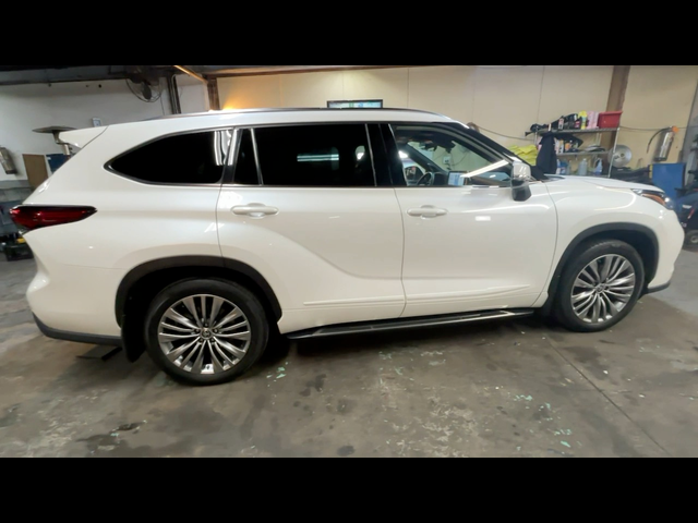 2021 Toyota Highlander Platinum