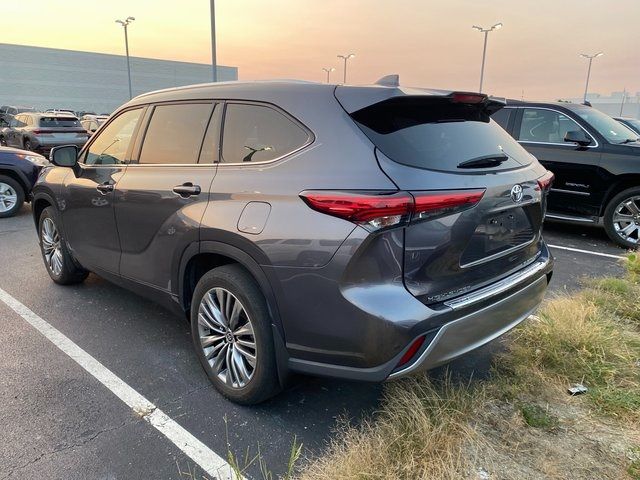 2021 Toyota Highlander Platinum