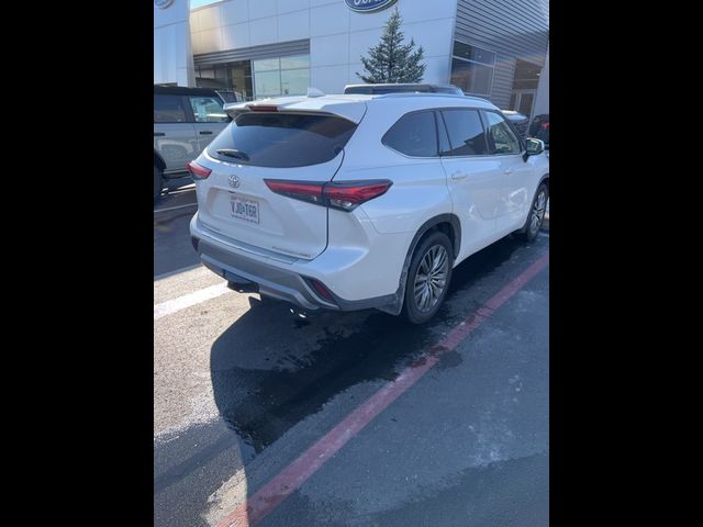 2021 Toyota Highlander Platinum