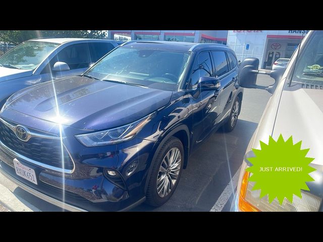 2021 Toyota Highlander Platinum