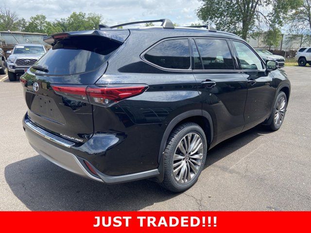 2021 Toyota Highlander Platinum