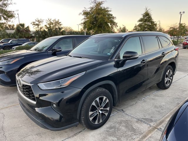 2021 Toyota Highlander XLE