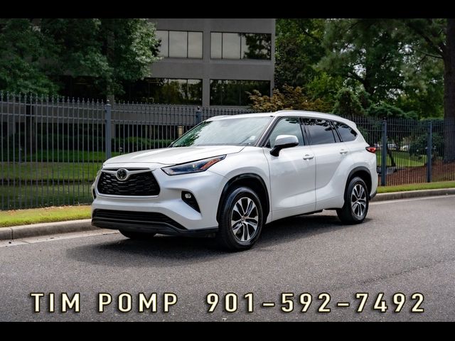 2021 Toyota Highlander XLE