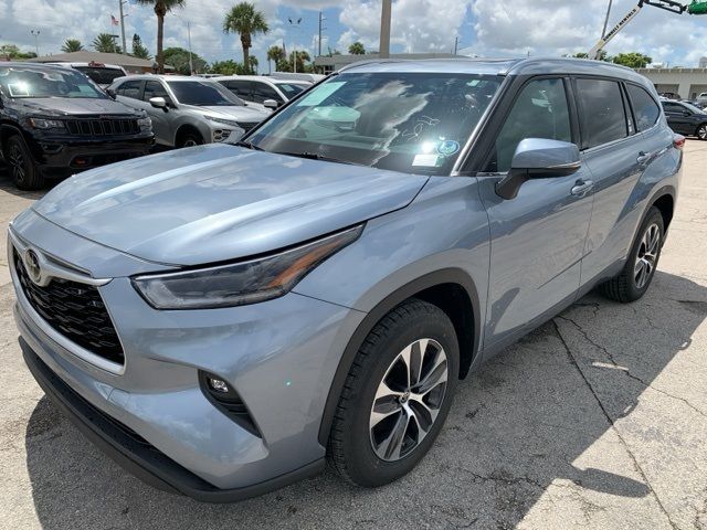 2021 Toyota Highlander XLE