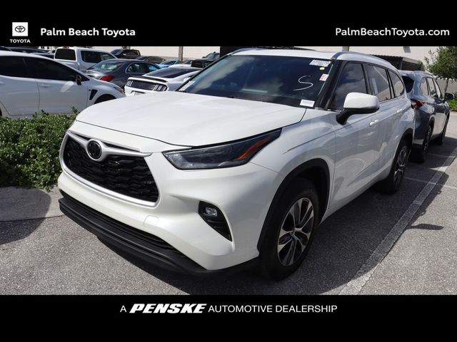 2021 Toyota Highlander XLE