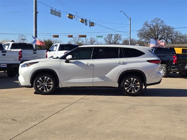 2021 Toyota Highlander XLE