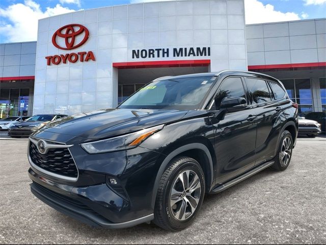 2021 Toyota Highlander XLE