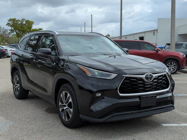 2021 Toyota Highlander XLE