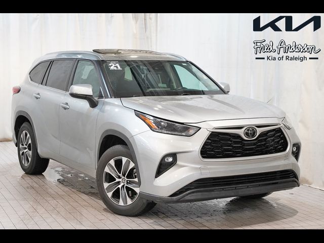 2021 Toyota Highlander XLE