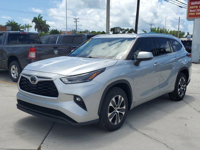 2021 Toyota Highlander XLE