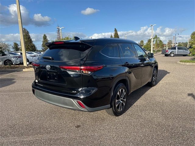 2021 Toyota Highlander XLE