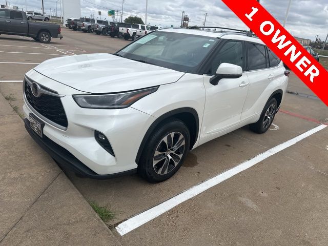 2021 Toyota Highlander XLE