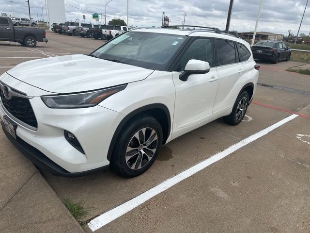 2021 Toyota Highlander XLE