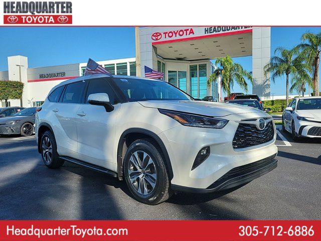 2021 Toyota Highlander XLE