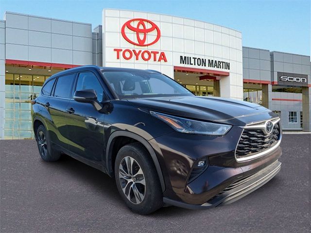 2021 Toyota Highlander XLE