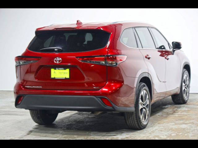 2021 Toyota Highlander XLE