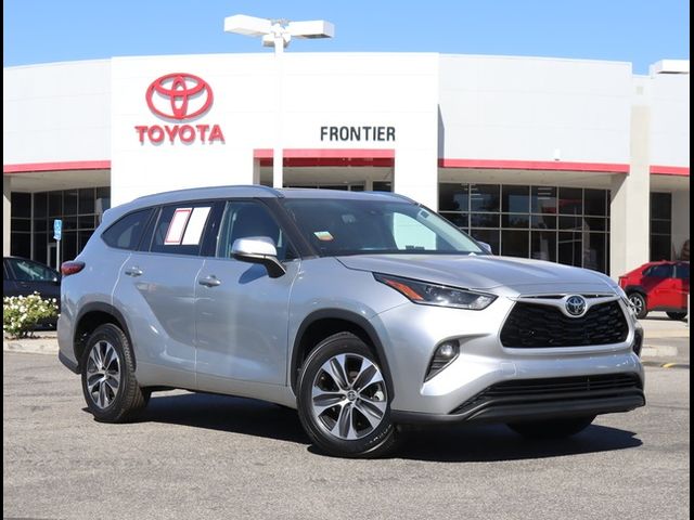 2021 Toyota Highlander XLE