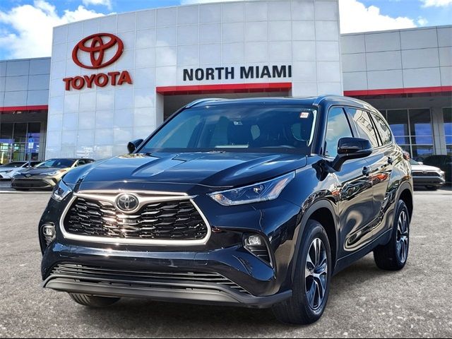 2021 Toyota Highlander XLE