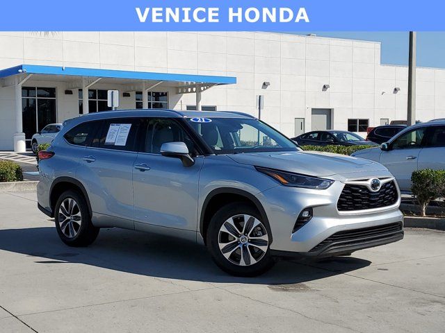 2021 Toyota Highlander XLE