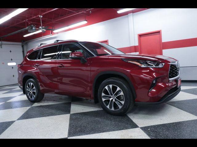 2021 Toyota Highlander XLE