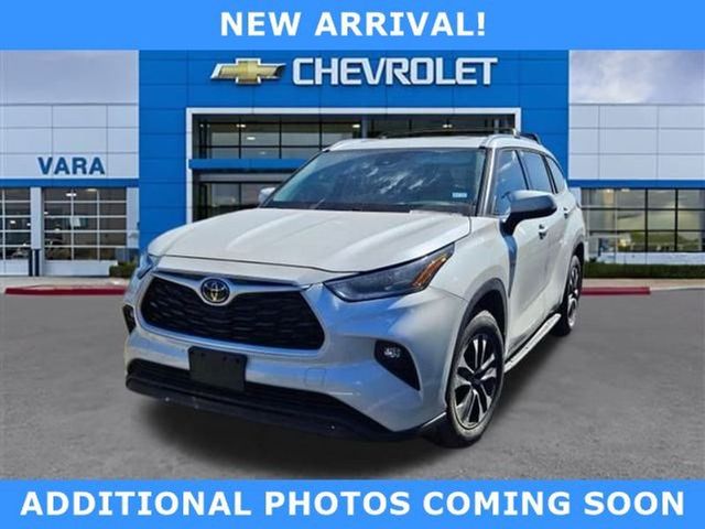 Used 2021 Toyota Highlander XLE For Sale in San Antonio, TX | Capital ...