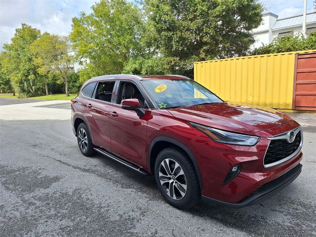 2021 Toyota Highlander XLE