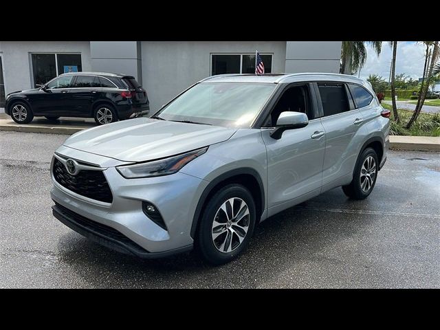 2021 Toyota Highlander XLE