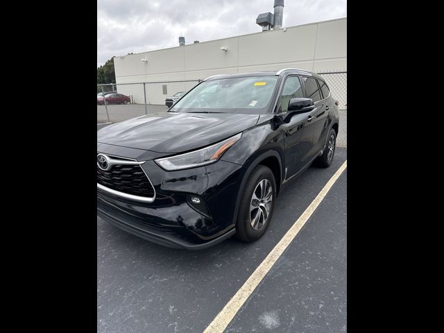 2021 Toyota Highlander XLE