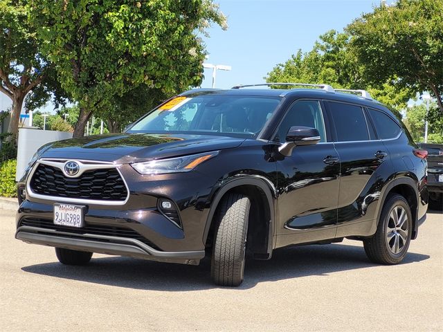 2021 Toyota Highlander XLE